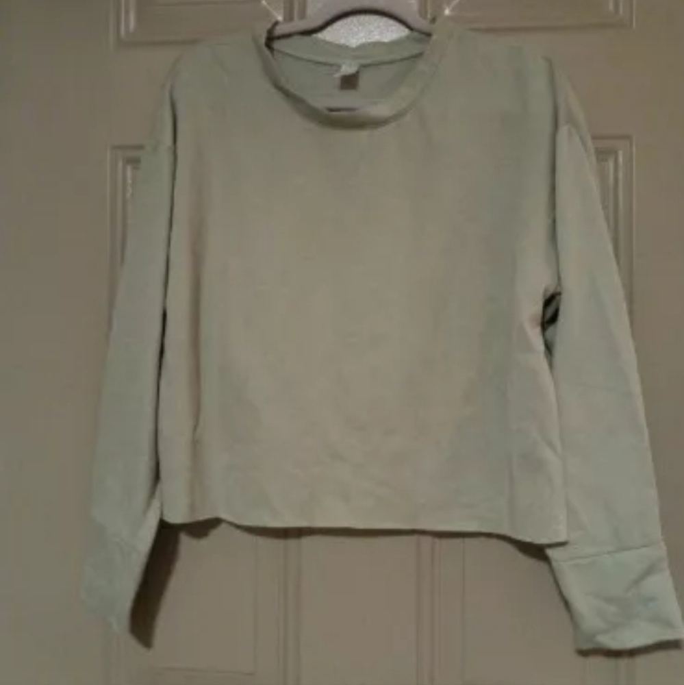 Unbranded Crop Sweater Size L